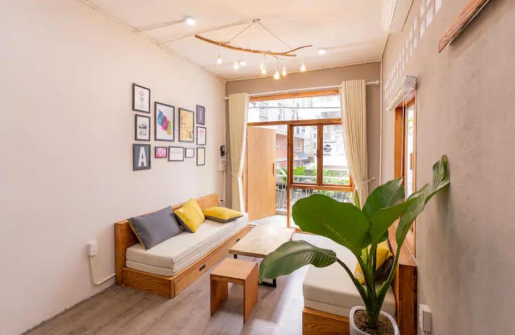 The Velis Saigon - 66m2 Authentic Local Cozy Căn hộ *